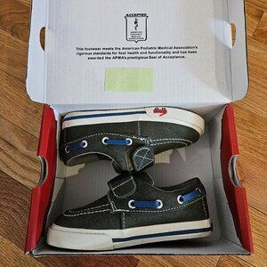 Like-new See Kai Run Boys Elias boat shoes in Olive Denim, toddler size 8